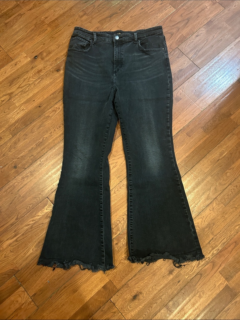 Lee Vintage Modern Flare Jeans Black Distressed High waist Jeans Short